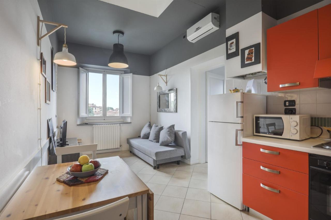 Luna - Sweet Dreams In Apartment Florence
