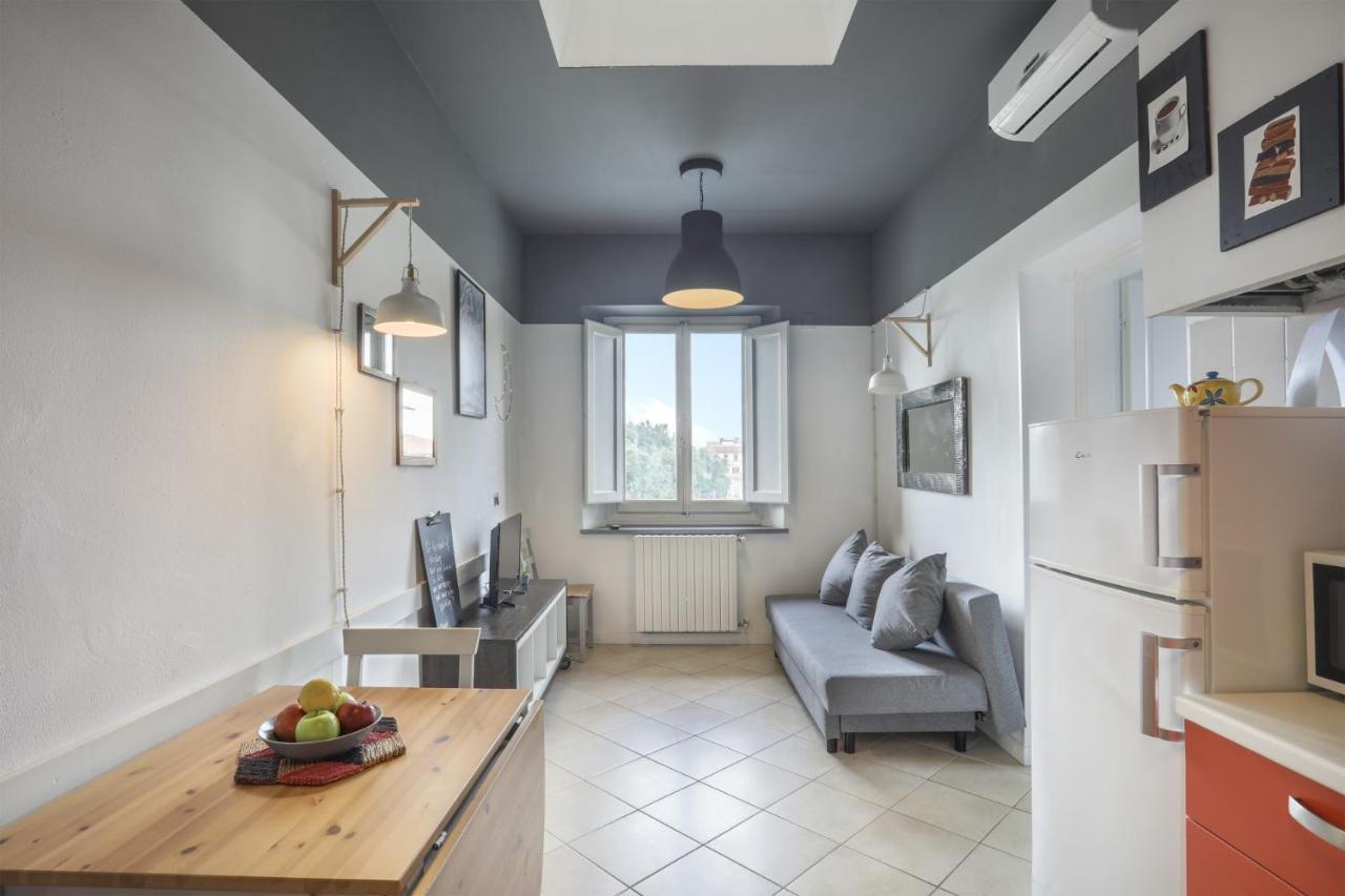 Luna - Sweet Dreams In Apartment Florence
